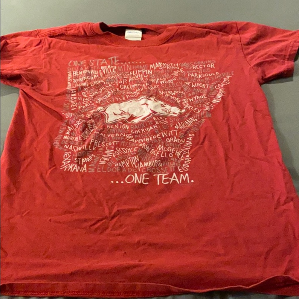 Red Arkansas razorback t-shirt